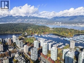 1568 Alberni St in Vancouver, BC - Building Photo - Building Photo