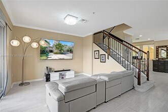 2925 NW 126th Ave in Sunrise, FL - Building Photo - Building Photo