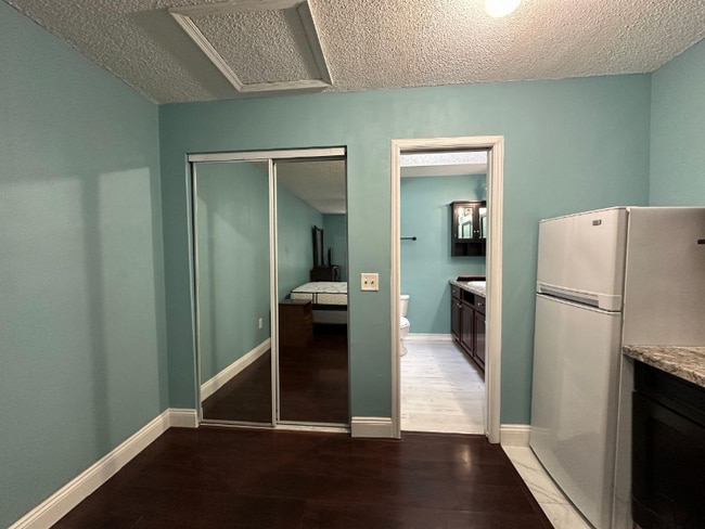 106 Coralwood Cir in Kissimmee, FL - Foto de edificio - Building Photo