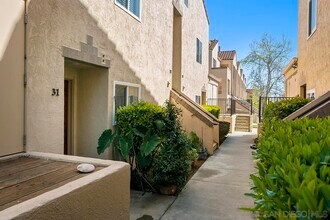 3925 Nobel Dr in San Diego, CA - Building Photo - Building Photo