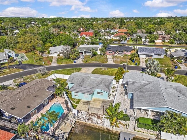 property at 310 Westwinds Dr E