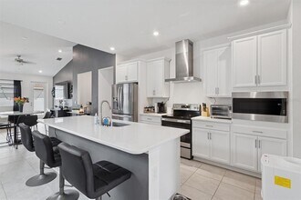 4352 Reisswood Lp in Palmetto, FL - Building Photo - Building Photo