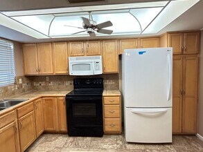 6405 W Eva St in Glendale, AZ - Building Photo - Building Photo