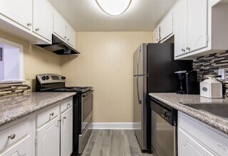 9407 Westheimer Rd in Houston, TX - Building Photo - Building Photo