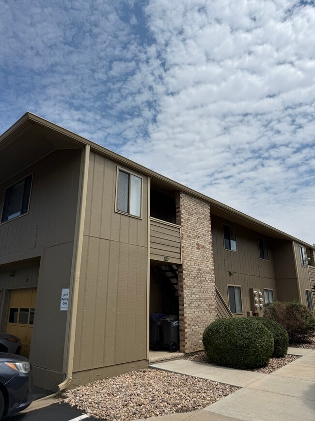 property at 1410 Crete Ct