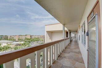 4028 Newcastle B in Boca Raton, FL - Building Photo - Building Photo