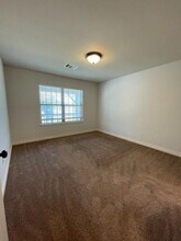 825 Barbaroot Dr in Norman, OK - Foto de edificio - Building Photo