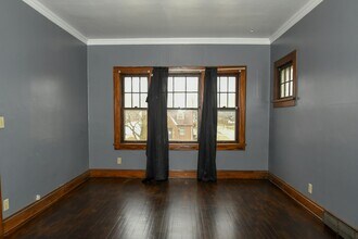 18911 Locherie Ave in Euclid, OH - Building Photo - Building Photo