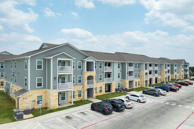 Montage Apartments in Converse, TX - Building Photo - Building Photo