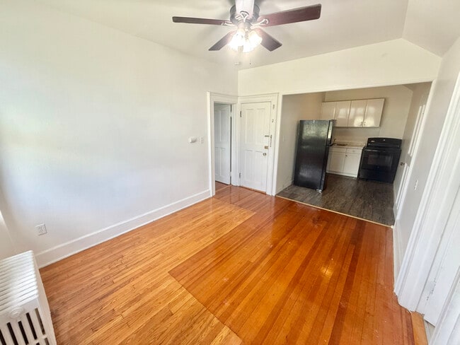 228 Saratoga St in Cohoes, NY - Foto de edificio - Building Photo