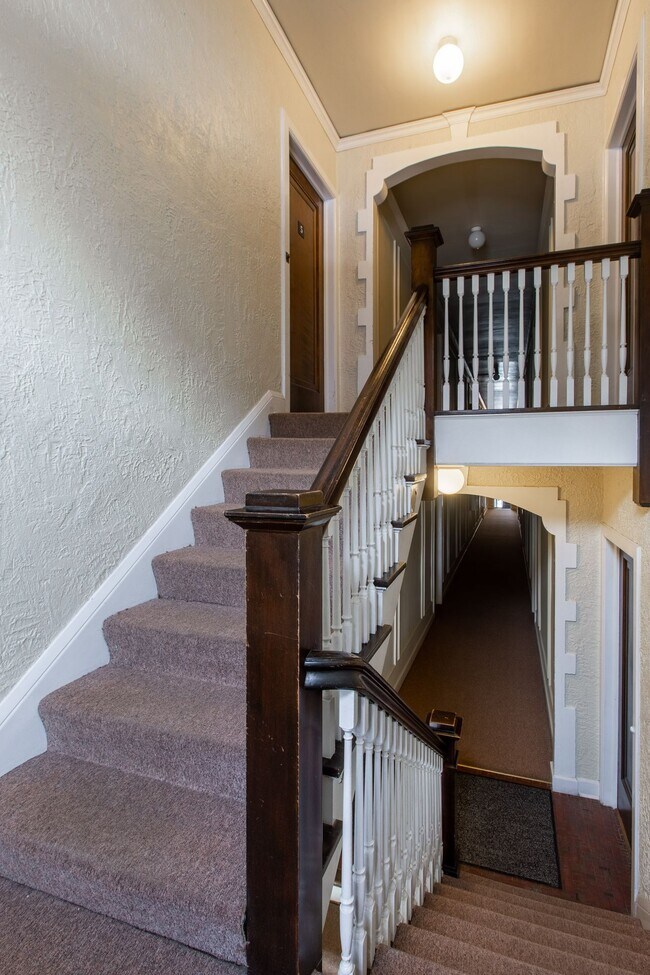 3508 Dupont Ave S in Minneapolis, MN - Building Photo - Building Photo