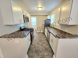 2629 Roosevelt Rd in Kenosha, WI - Building Photo