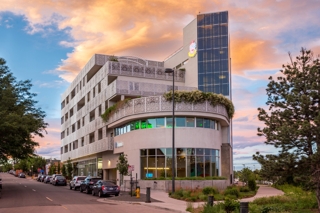 Lumina Apartments in Denver, CO - Foto de edificio