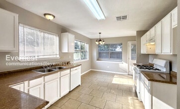 19427 Bristlestar Dr in Katy, TX - Foto de edificio - Building Photo