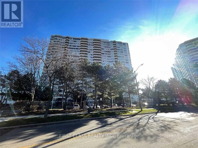 property at 3 Greystone Walk Dr
