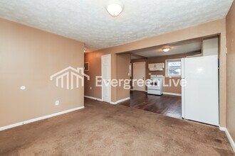 1040 Harvard Ave in Fairborn, OH - Building Photo - Building Photo