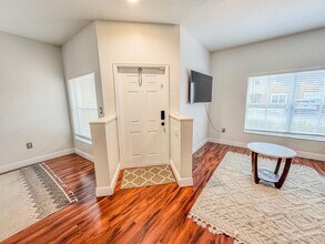 255 Lake Monterey Cir in Boynton Beach, FL - Building Photo - Building Photo