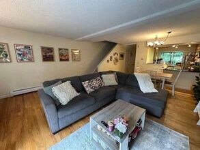 675 Townsend Ave, Unit 184 in New Haven, CT - Building Photo - Building Photo