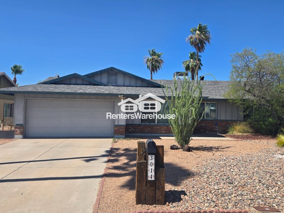 3014 W Hearn Rd in Phoenix, AZ - Building Photo