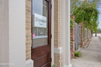 500 Jefferson St in Lafayette, LA - Foto de edificio - Building Photo
