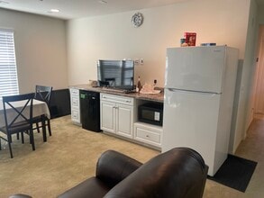 3410 Sequoia Ct in Perris, CA - Foto de edificio - Building Photo