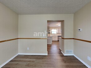 712 Moreno Dr in Reynoldsburg, OH - Building Photo - Building Photo