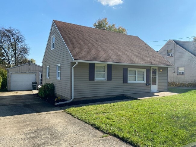 property at 243 S Roanoke Ave