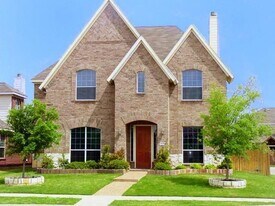 9200 Regal Oaks Dr in McKinney, TX - Building Photo