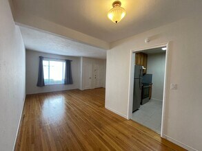 655 Oakland Ave in Oakland, CA - Building Photo - Building Photo