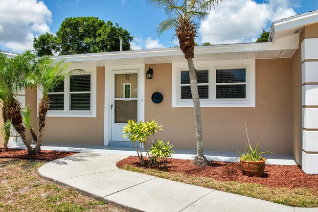 property at 558 Oxford Ave