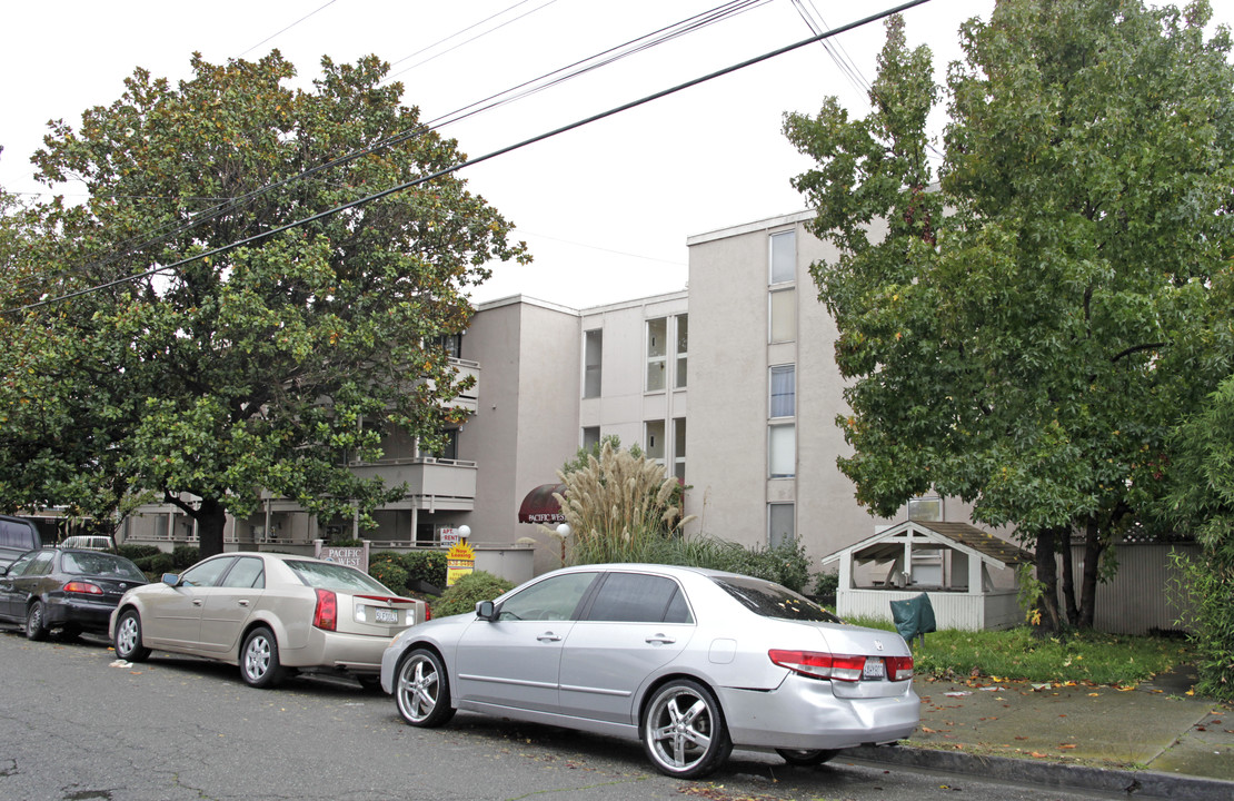 1399 Pacific Ave in San Leandro, CA - Building Photo