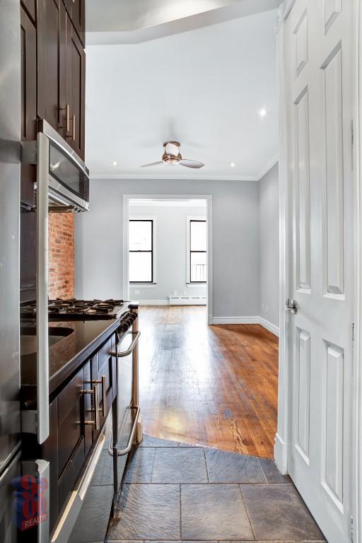 250 Mott St in New York, NY - Building Photo - Building Photo