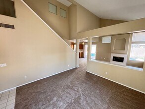 2149 Eclair Cir in Las Vegas, NV - Building Photo - Building Photo