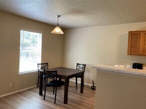 4524 Secure Ln in Austin, TX - Building Photo - Building Photo