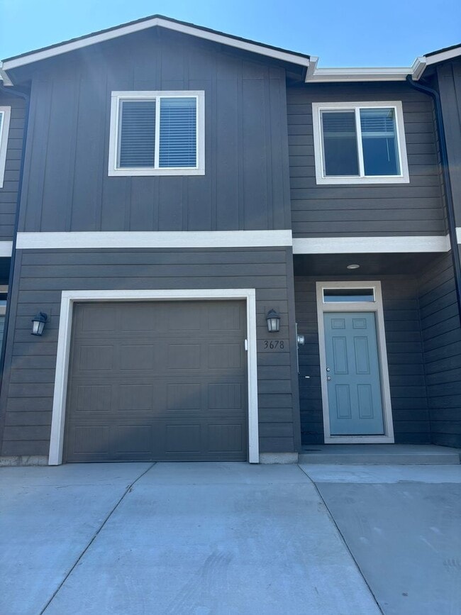 property at 3678 S Roosevelt St