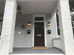 2401 Habersham St, Unit A in Savannah, GA - Building Photo - Building Photo