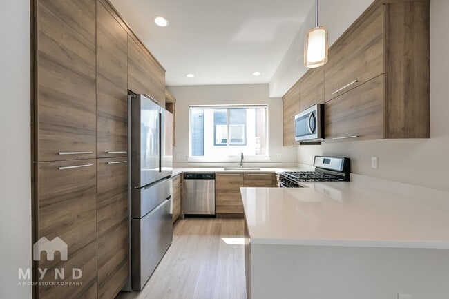 1079 Chase St in Lakewood, CO - Foto de edificio - Building Photo