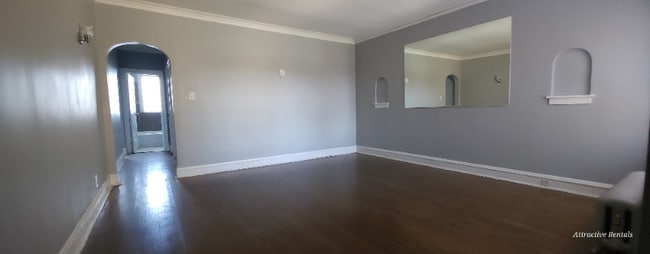8010 S Eberhart Ave in Chicago, IL - Building Photo - Building Photo