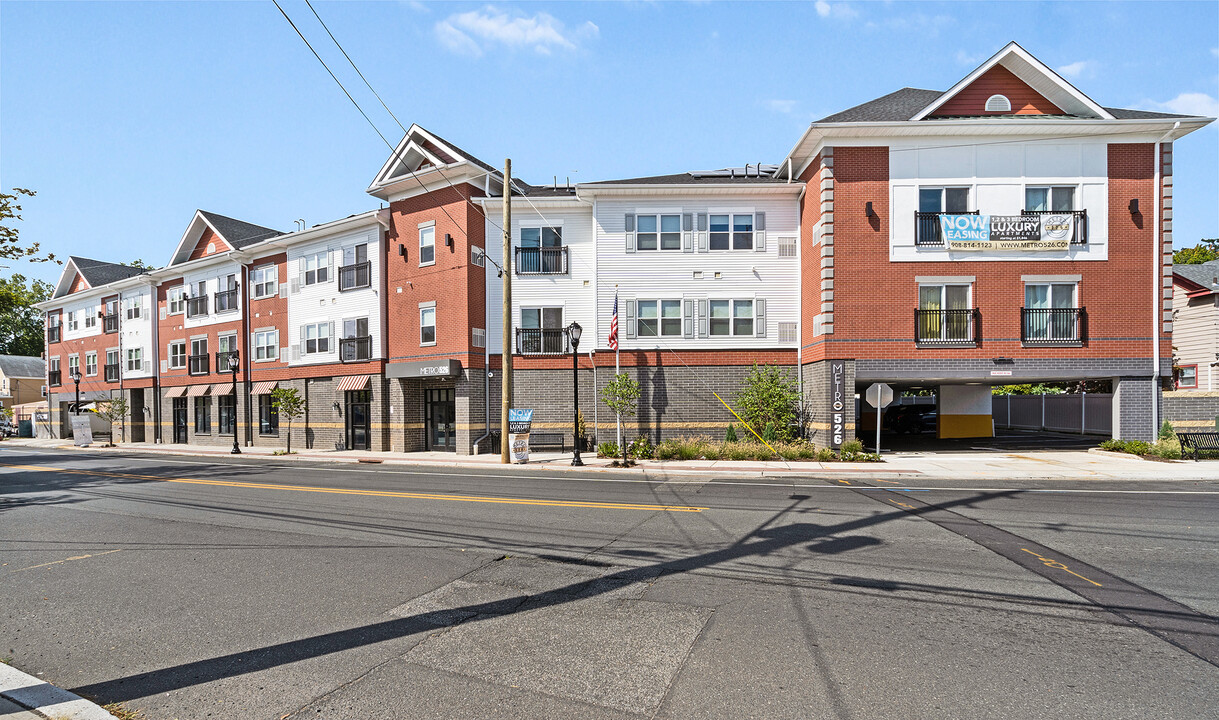 Metro526 Apartments in Dunellen, NJ - Foto de edificio