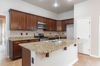 129 Gray Birch Lp in Youngsville, LA - Building Photo - Building Photo