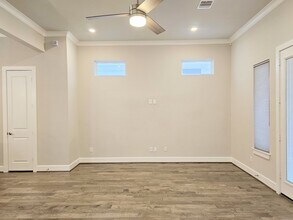 954 Fisher St in Houston, TX - Building Photo - Building Photo