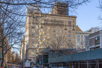 St George Towers in Brooklyn, NY - Building Photo - Building Photo