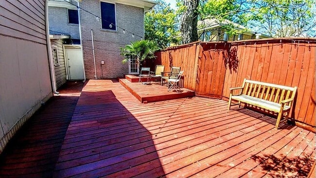 property at 1409 Wentworth St