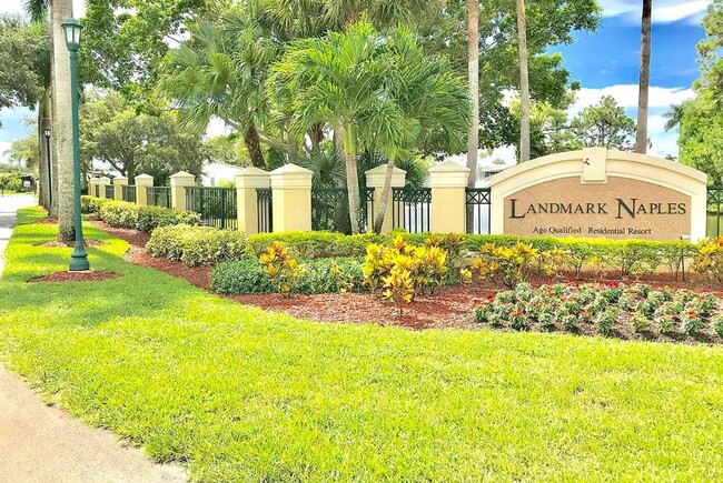 1317 Great Lakes Dr in Naples, FL - Building Photo - Building Photo