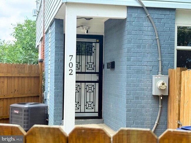 property at 702 56th Pl NE