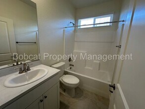 925 Nelle Dr in Minden, NV - Building Photo - Building Photo