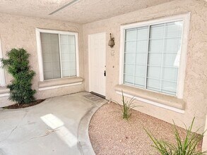 505 S Farrell Dr in Palm Springs, CA - Building Photo - Building Photo