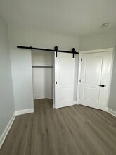 87 Winthrop Shore Dr, Unit uni5 2-bed 1-bath in Winthrop, MA - Foto de edificio - Building Photo
