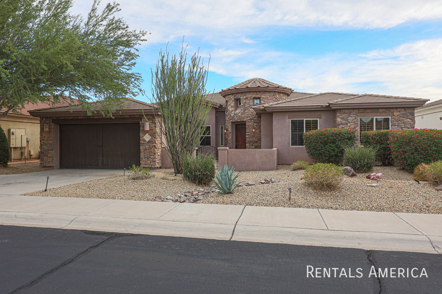 12439 E Lupine Ave in Scottsdale, AZ - Foto de edificio