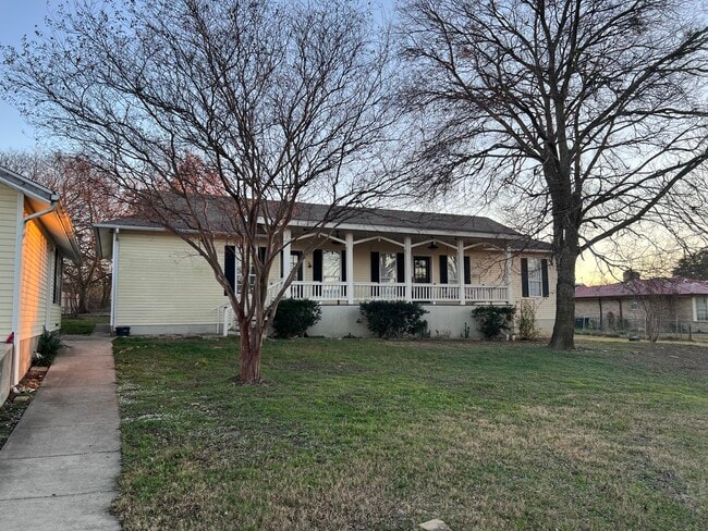 property at 218 E Haven Rd